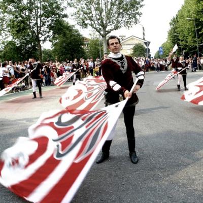 MANIFESTAZIONI E FESTE POPOLARI